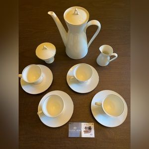 Rosenthal Germany Classic Rose Form 2000 Demitasse Coffee/Tea 12 Piece Set
